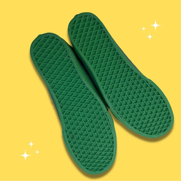 ✨ Vans x Marvel “What The Avengers” Old Skool — Limited Edition ✨ - Picture 2 of 2